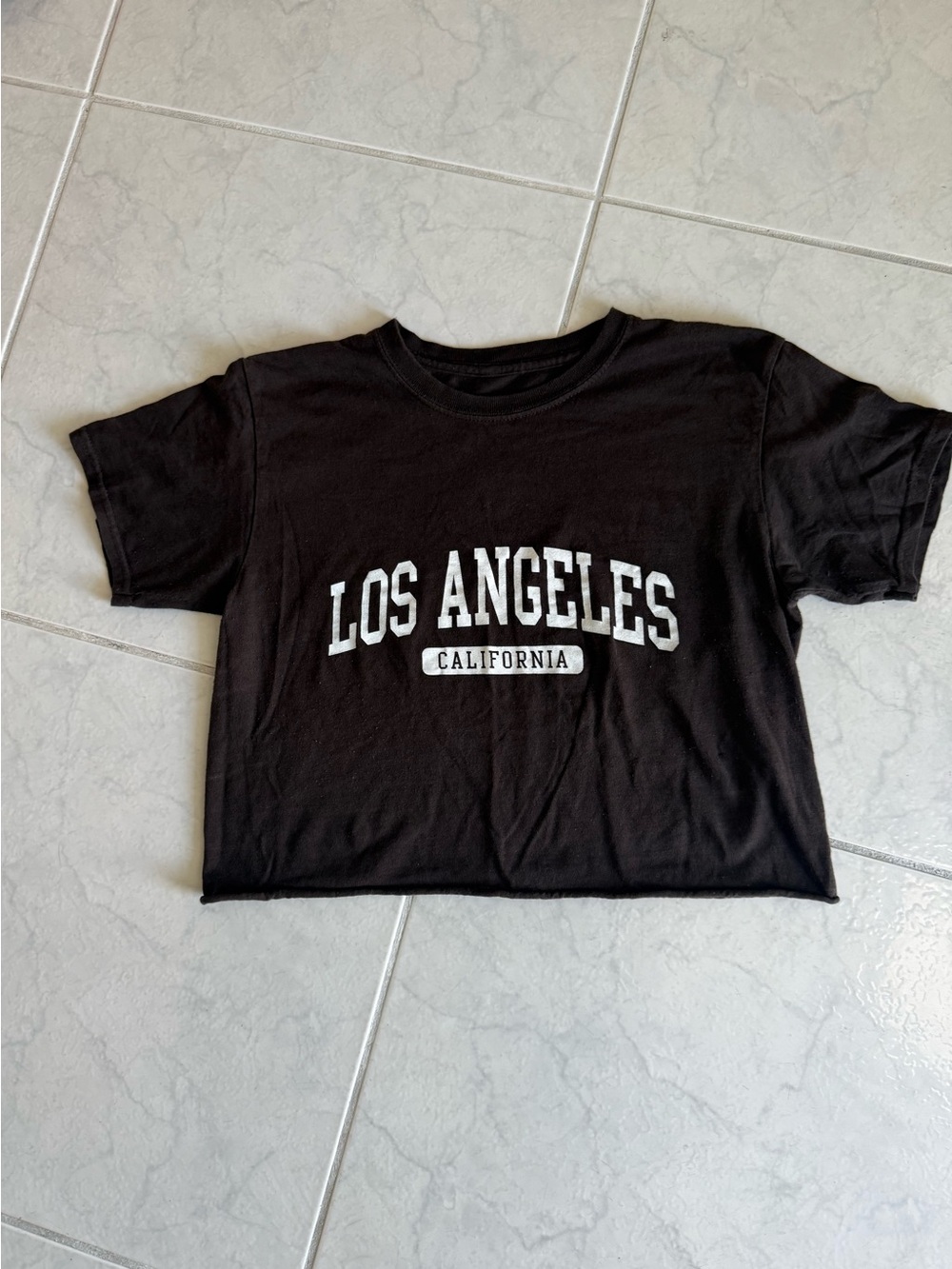 Brown & White “Los Angeles California" Graphic Crop Tee size medium
